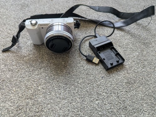Sony alpha - alpha,