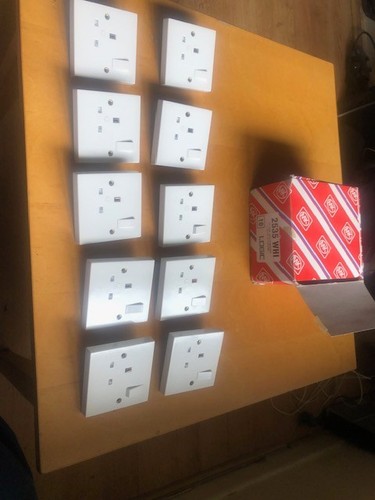13a 1 gang switched - ,