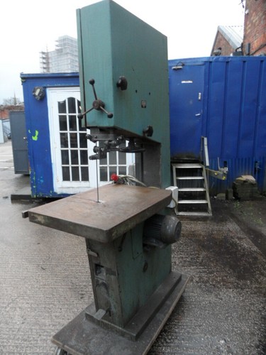 Vertical bandsaw startrite - bandsaw.,