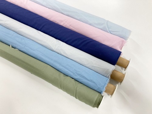 Plain cotton lawn fabric - lawn, fine