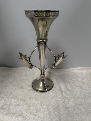 Silver plated epergne flower - plated,