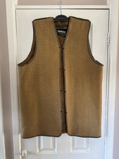 Barbour A295 Warm Pile Lining Acrylic Faux Fur Liner Size C44/Large. Used G/Con