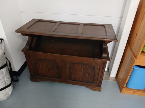 Monks bench seat storage