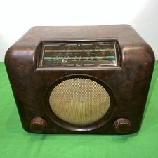 VINTAGE Bush Radio Bakelite Cased D.A.C 90 A