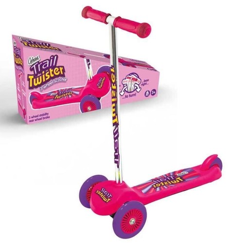 Scooter push along - push, trail