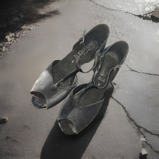 Katz Dance Shoes UK 6 Black Leather +Glittery  Fabric Womenswear Kitten Heel VGC