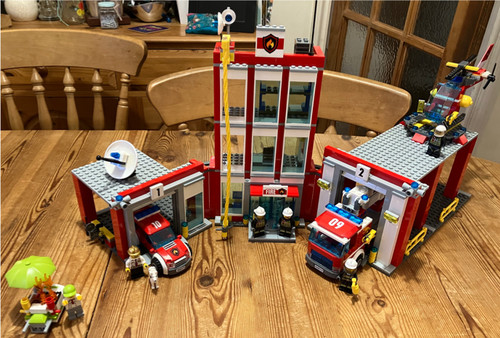 Lego city 60110 fire - city,