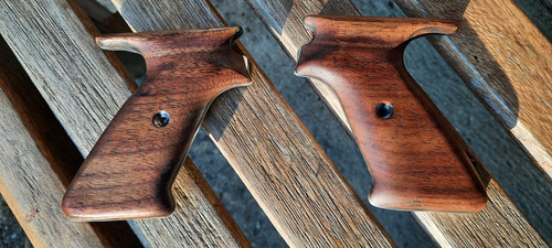 Hirdhawks custom grips - hirdhawks,