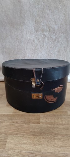 Vintage hat box needing - vintage,