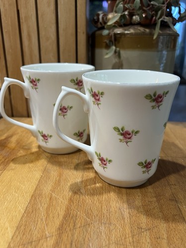 Pair duchess china rosebud - of,