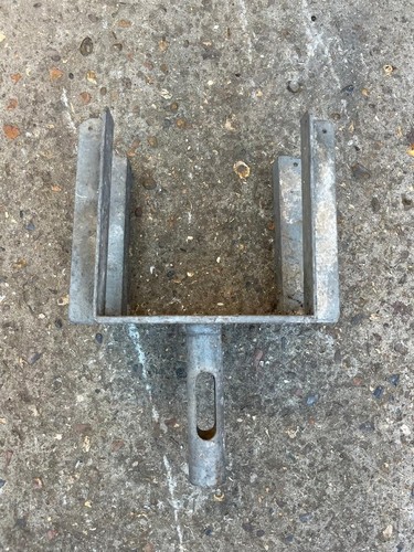 Acrow head fitting - u,