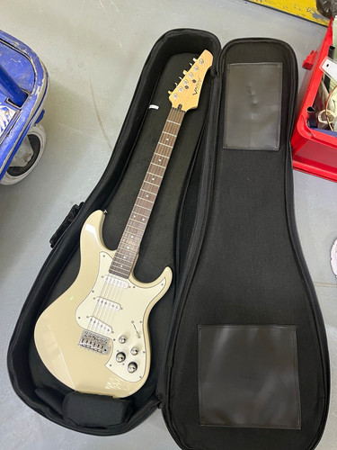 Variax standard series - series, white