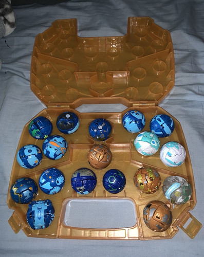 Bakugan bundle 18 - bakugan,