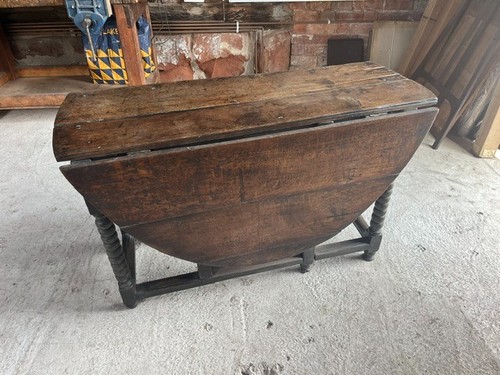 Oak gateleg table mid 17th - gateleg,