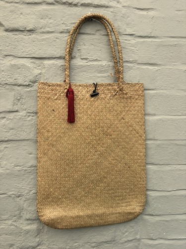Gorgeous rattan style bag - style,