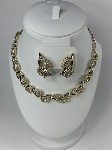 Vintage coro fern leaf - coro,