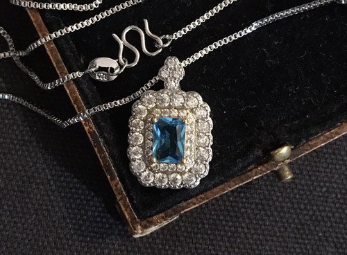 Vintage style jewellery - vintage, blue