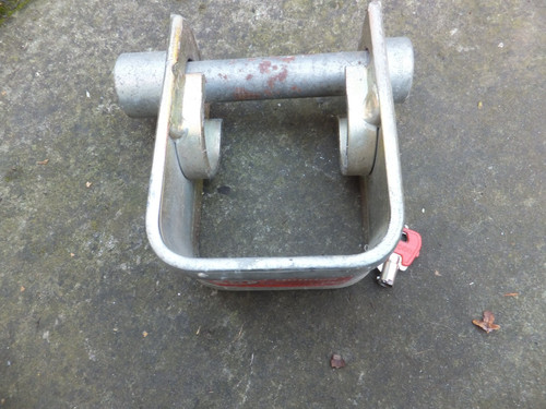 Bulldog ww100 minilock caravan - bulldog,
