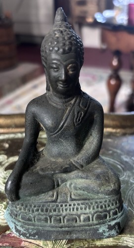 Vintage bronze buddha statue - vintage,