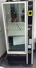 Necta Snakky Max Combination Vending Machine - With Nayax Card Reader