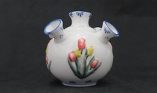 Royal Twickel Ter Steege BV Delft 5 Finger Tulip Vase Embossed Hand Painted 3.5"