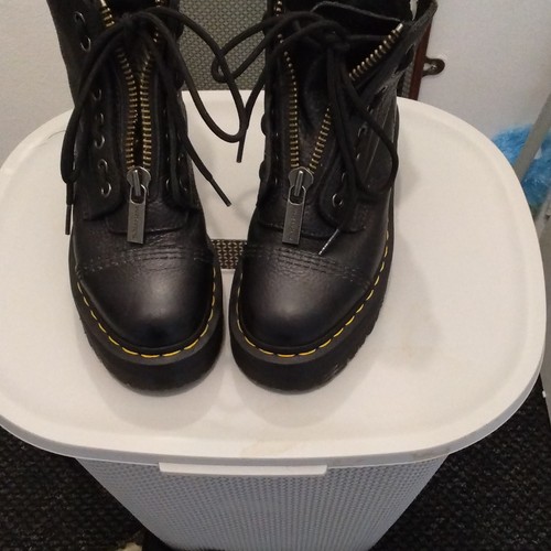 Martens black leather - dr.,