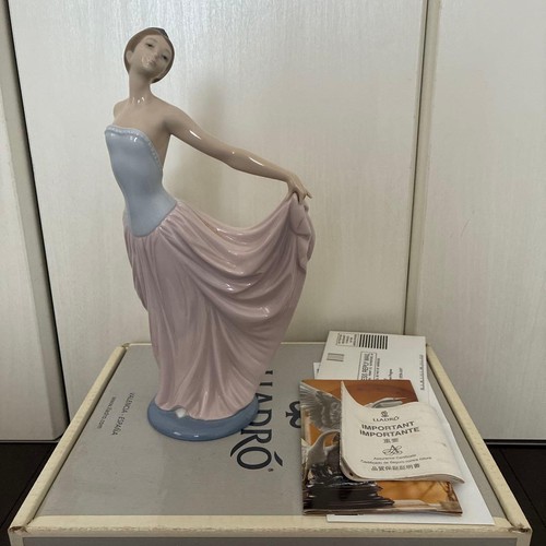 Lladro ballerina ceramic doll - ballerina,
