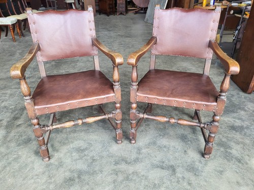 Pair vintage two oak - , carver
