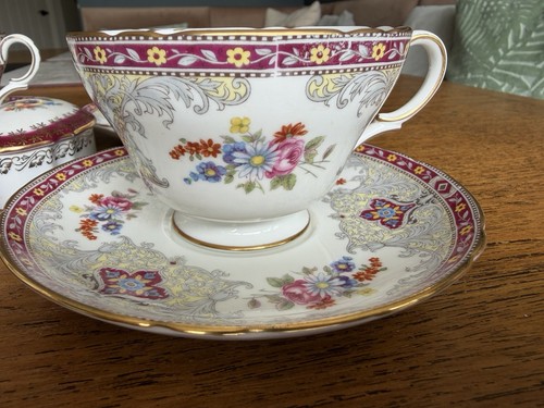 Pretty fine bone china shelley - pretty,