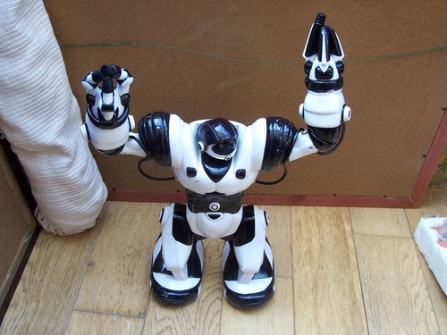 Vintage robosapien robot - vintage,