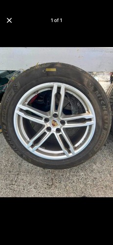 Porsche wheel - porsche,