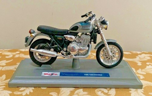 Maisto triumph thunderbird - maisto,