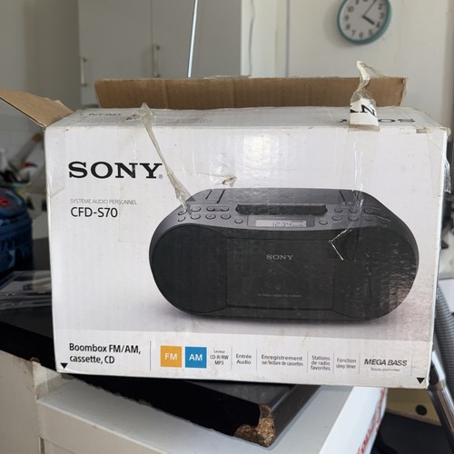 Sony radio cassette player - cassette,