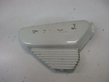 O1. Honda CX 500 manufactured 80 covering (2) right side cover side panel Si