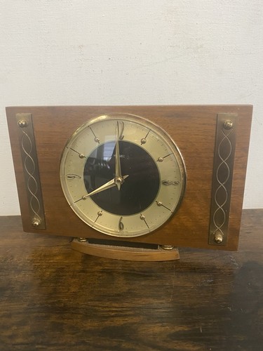 Vintage metamec wooden desk - wooden,