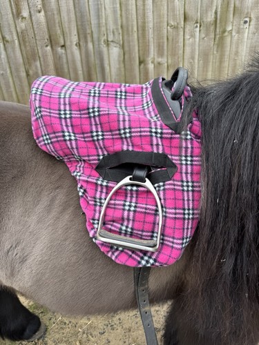 Shetland saddle cover ride - ,,