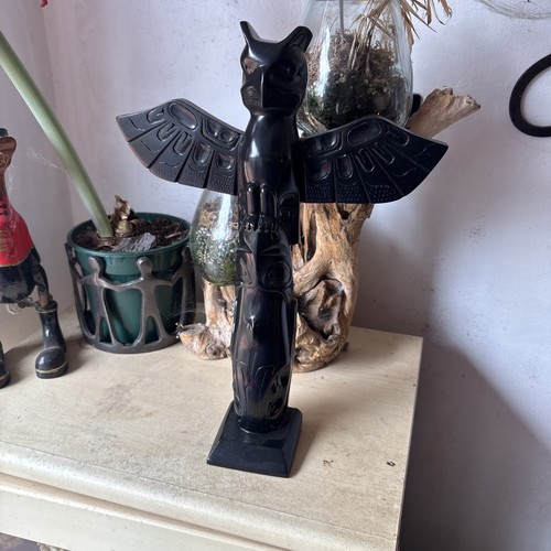 Totem pole heavy wood - totem,