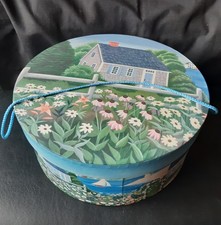 Round  Hat Box with A