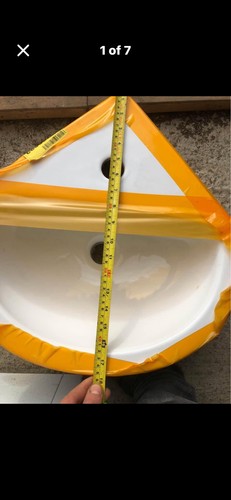 White ceramic corner basin - ceramic,
