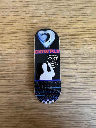 Cowply fingerboard - cowply,