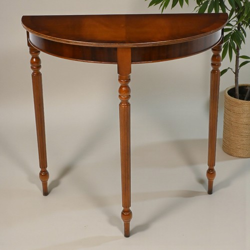 Half moon hall table side - half, /