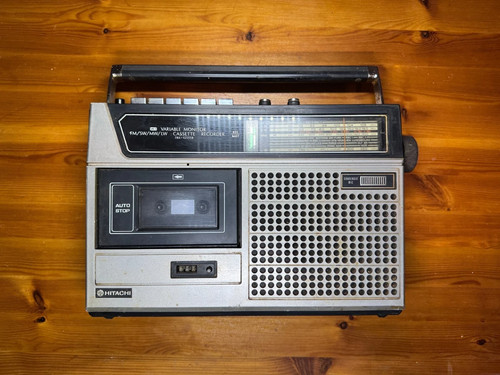 Retro radio prop hitachi - radio,