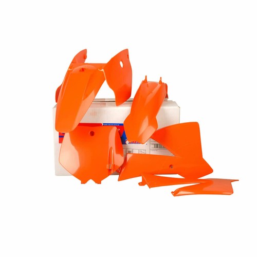 Complete orange plastic - orange,