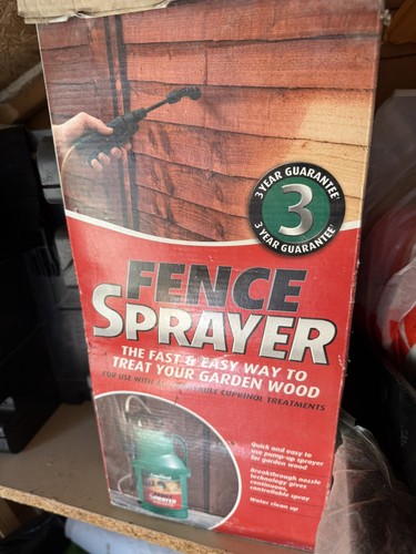 Cuprinol fence sprayer - fence,