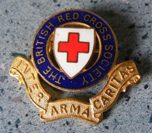 Vintage red cross enamel - red, badge
