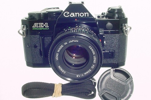 Canon program 35mm slr - 35mm,