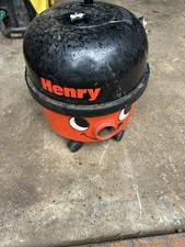 Numatic Henry Hoover HVR200