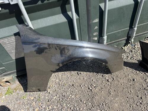 Audi 2013 driver - side, wing