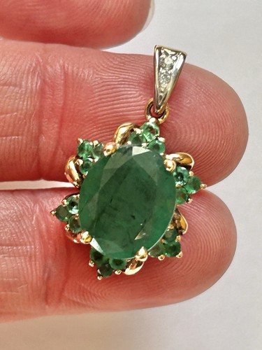 Gold large oval emerald - ct,