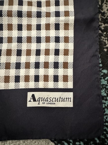 Aquascutum vintage 100 silk - aquascutum,